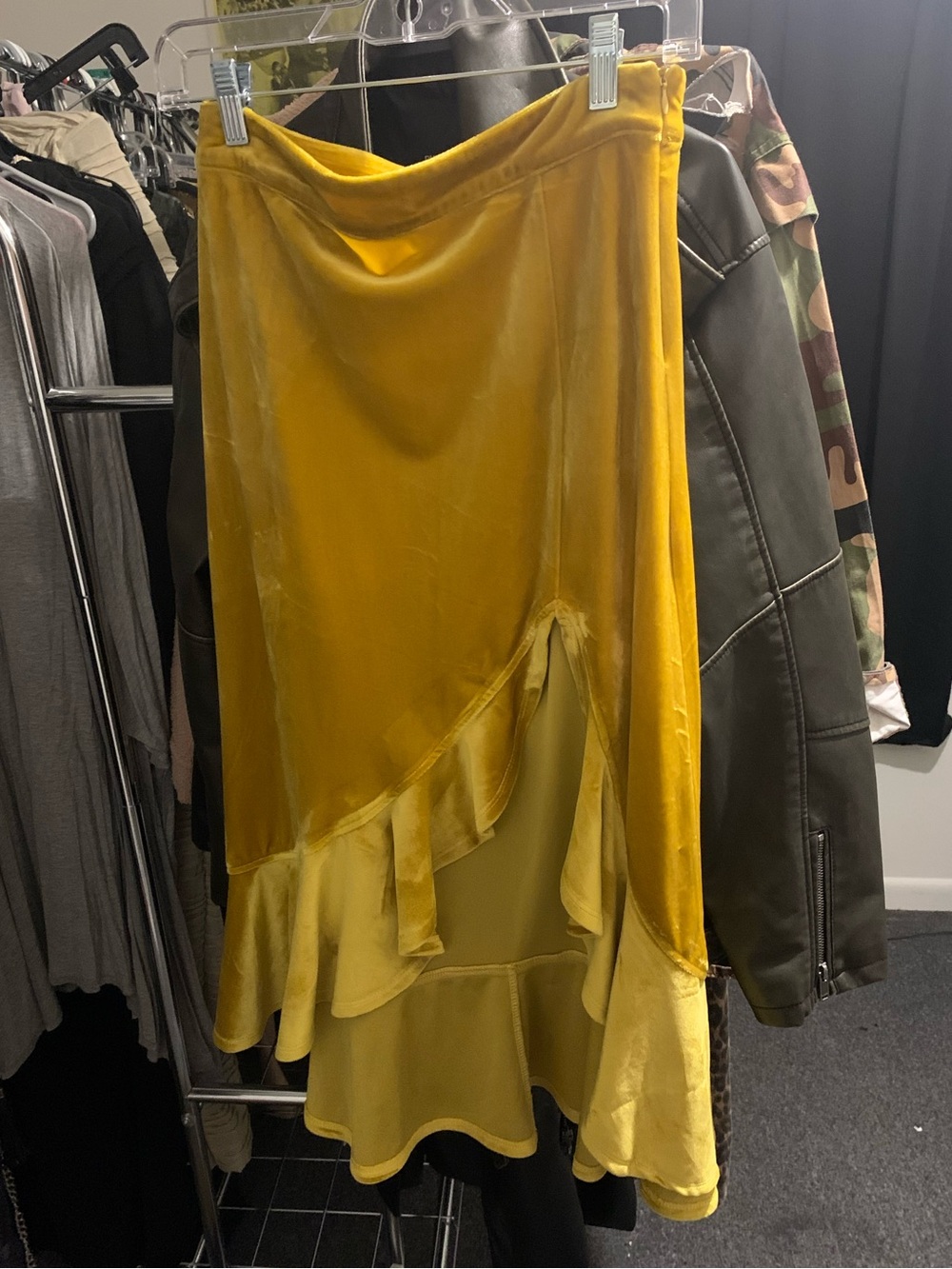 Forever 21 Yellow Velvet Skirt M NWT
